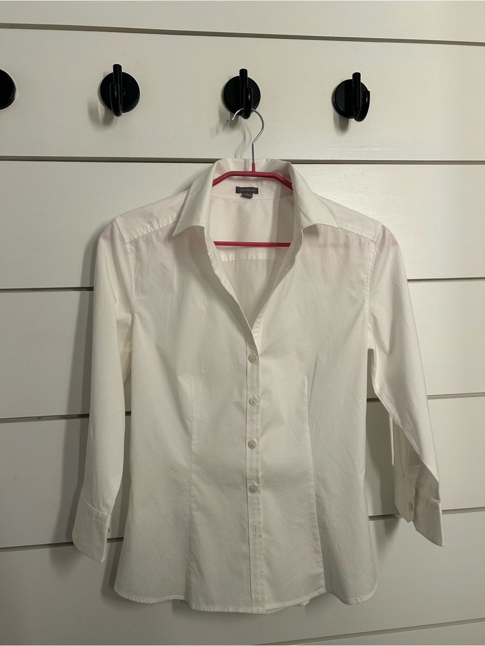 Ann Taylor White Button Down Shirt Size 6 Tailored Seamed 3/4 Sleeve Blouse
